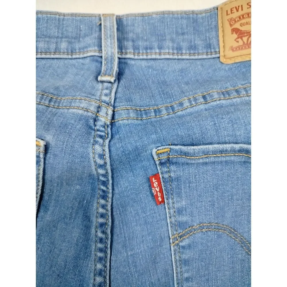 Levi Strauss Jeans Women's 26 Blue 720 High Rise Super Skinny Raw Hem Distressed